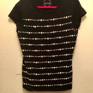Cute fun black T-shirt with Pearl ornaments